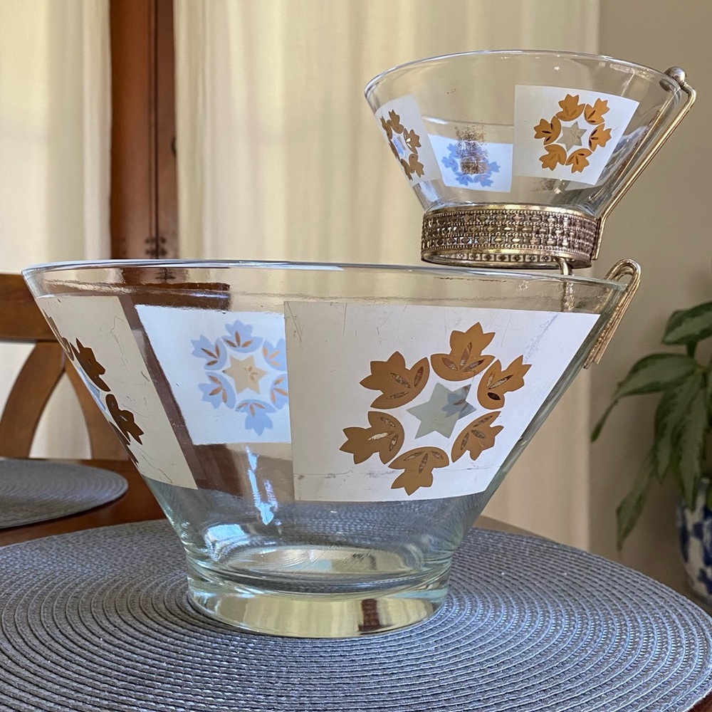Vintage Anchor Hocking Chip & Dip Set Golden Leaf Medallion Pattern with clip